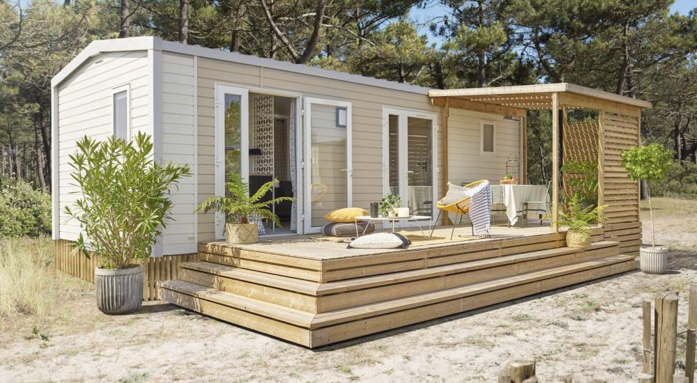 Mobil-home avec terrasse bois couverte